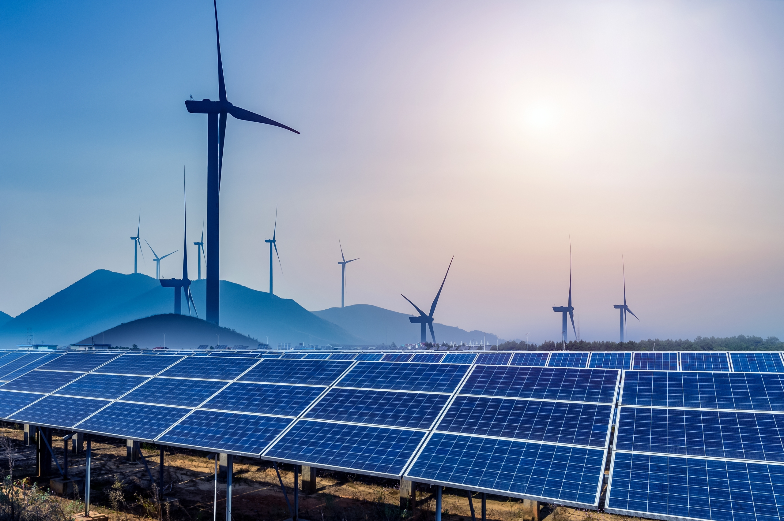 „INVL Renewable Energy Fund I“ pasirašė 25 mln. eurų paskolos sutartį su „Kommunalkredit“ saulės elektrinių statybai Rumunijoje