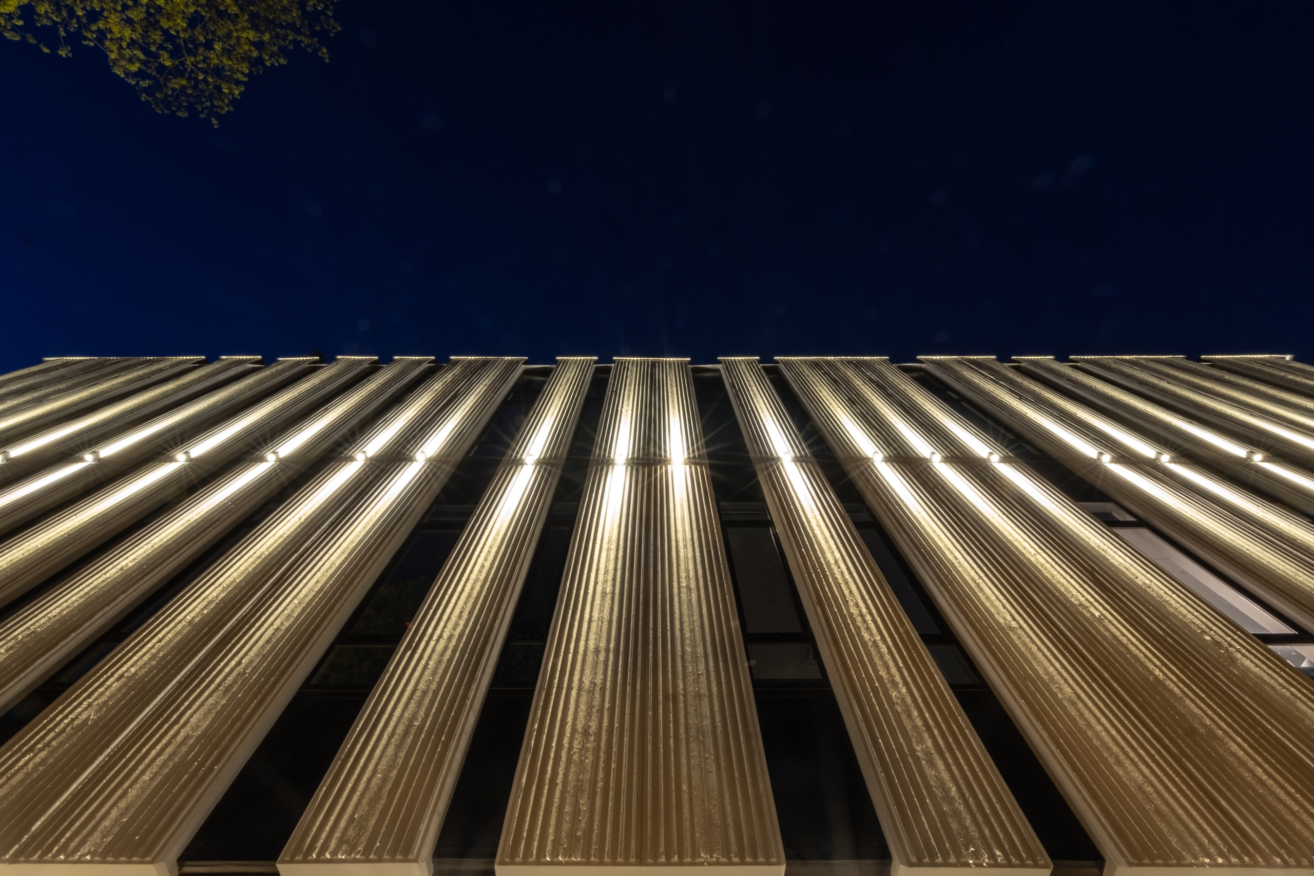 „INVL Baltic Real Estate“ supirko dalį savų akcijų